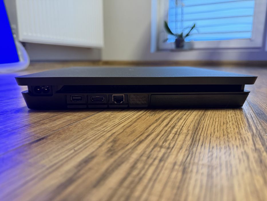 ps4 slim 500 gb 2 pady! dobry stan tanio
