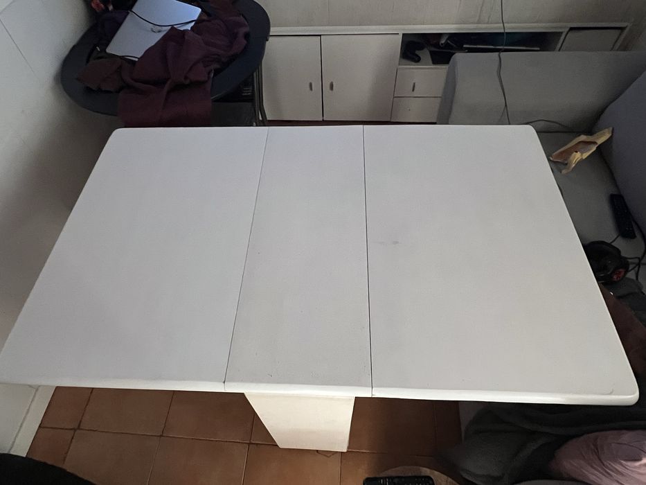 Mesa Dobravel com 4 Cadeiras