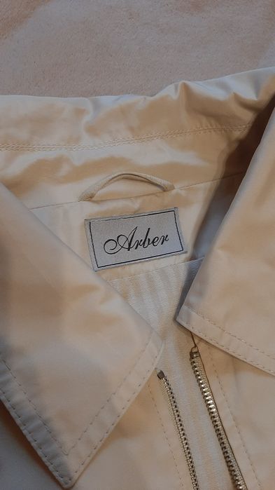 Легка куртка Arber