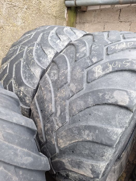 Opony 750/60 R 30,5