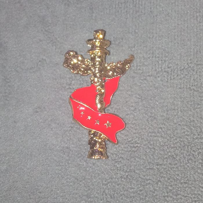 Przypinka pin chiński symbol pozytywnej energii