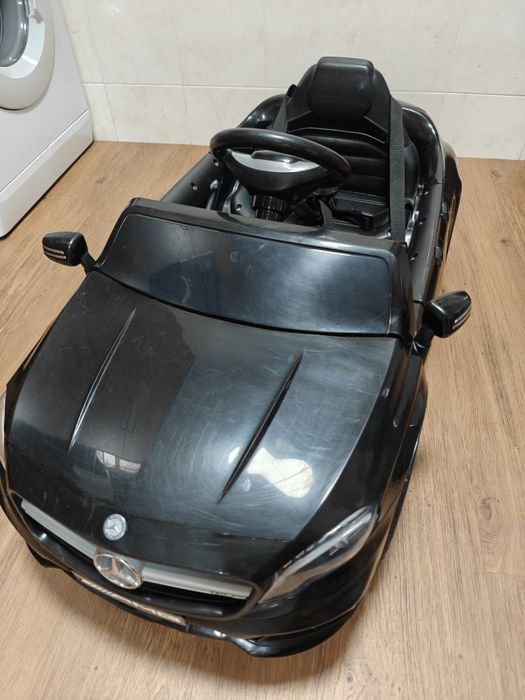 Carro Elétrico Infantil Mercedes-AMG — Preto