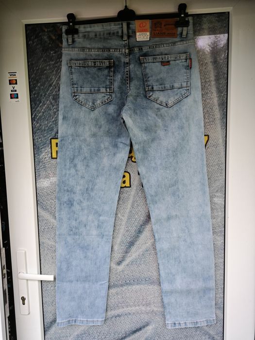 Spodnie jeansowe nowe