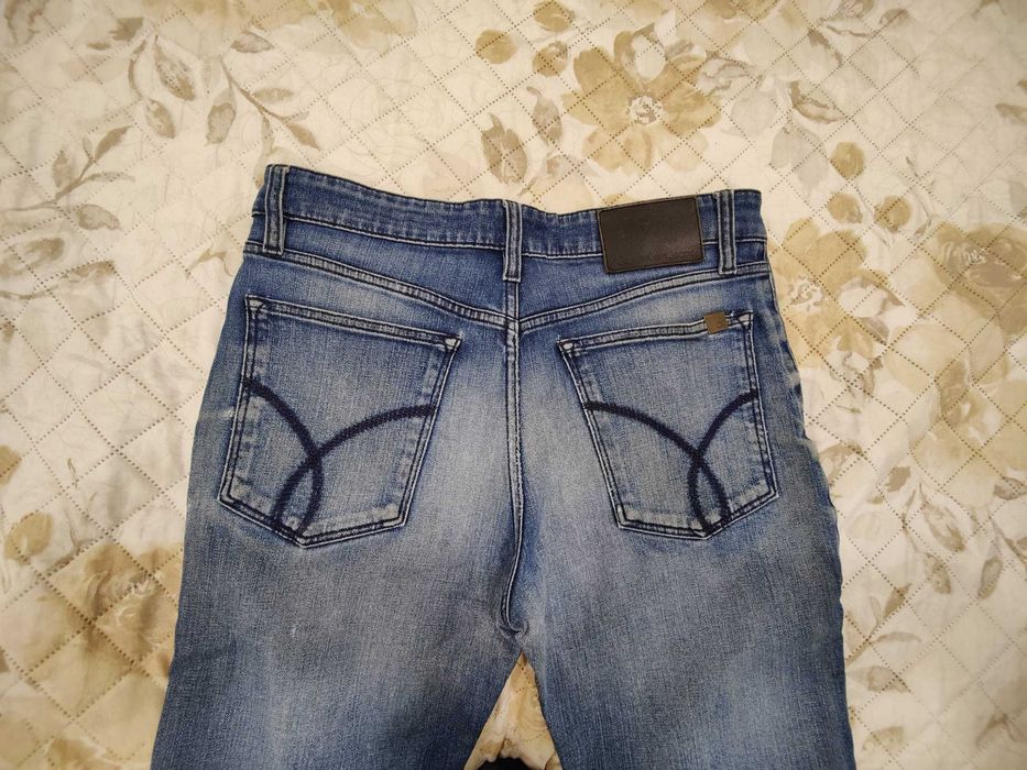 Calças Calvin Klein tam. 32 em excelente estado