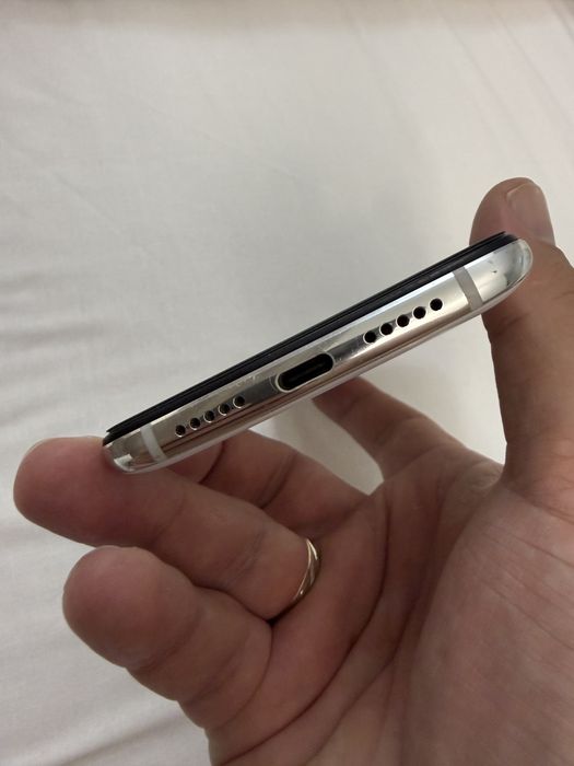 Xiaomi Mi 9 lite 6/64 Gb