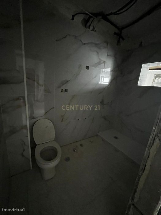 Apartamento T2 com Vista Panorâmica em Queluz, Sintra