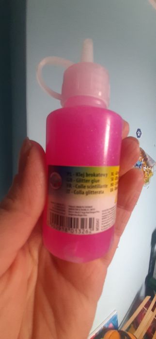 Klej brokatowy różowy