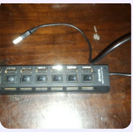 USB 2.0 хаб на 7 портів з індивідуальними перемикачами