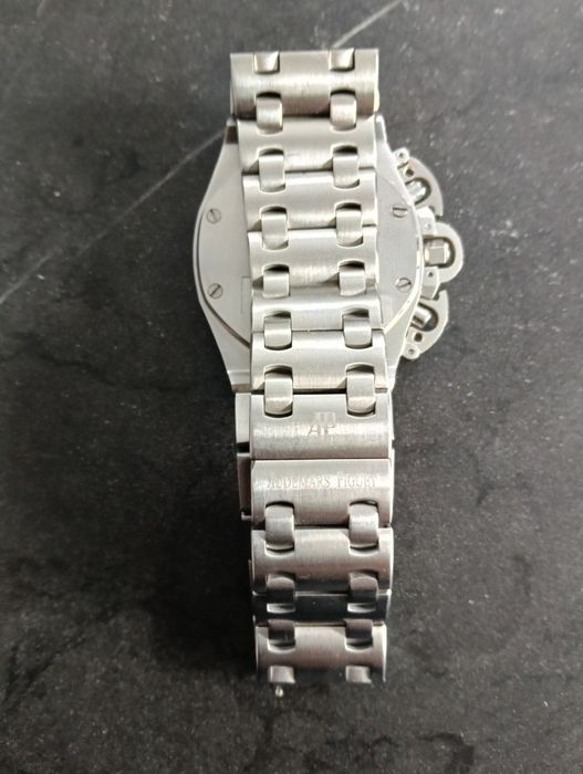 EAudemars Piguet
Audemars Piguet Royal Oak Chronograph
Audemars Piguet Royal Oak Chronograph