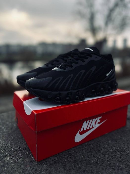 Летние стильные кросовки nike tn plus черные мужские кросовки дышащие красовки найк амортищирующая подошва гелевые подушки