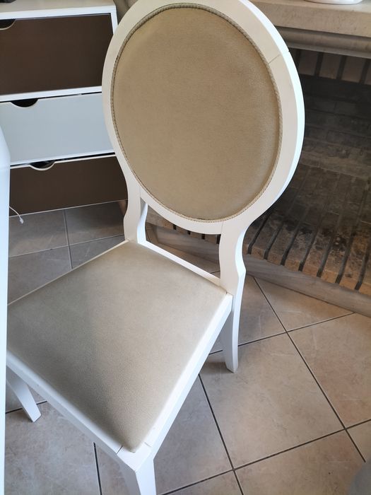 Mesa extensível maciça com cadeira