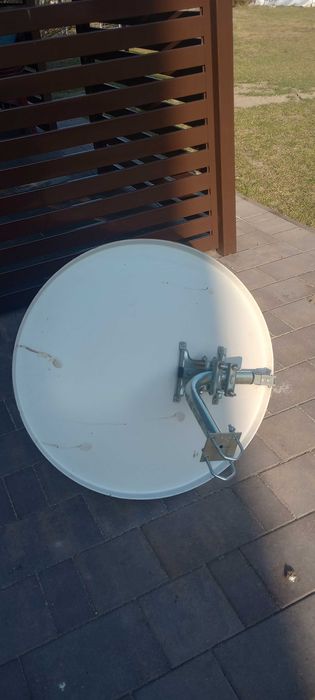 Antena Satelitarna.