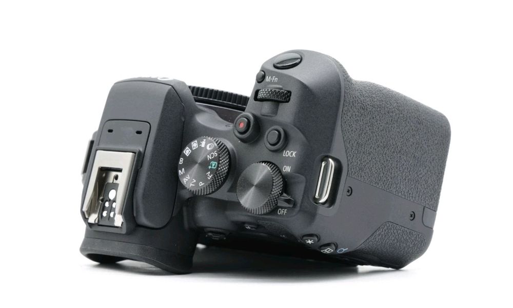 Body Canon EOS R10