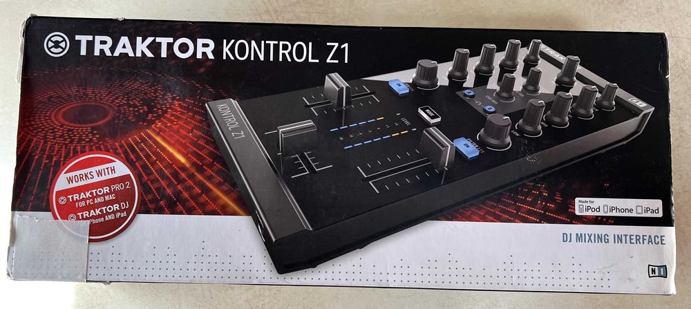 Traktor Kontrol Z1 DJ Mixer (iPad & PC/Mac) + Box & Power Supply and USB Cable (I speak English)