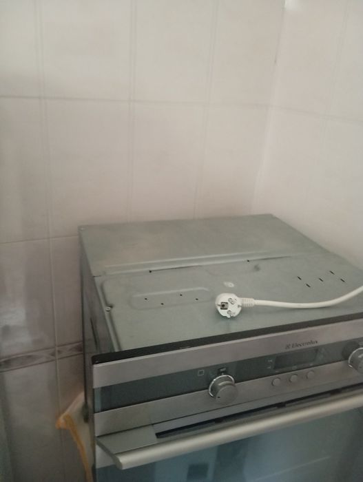 Forno embutido ,