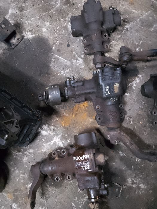 Рульові редуктора Nissan Navara/Terrano2/Patrol Y61