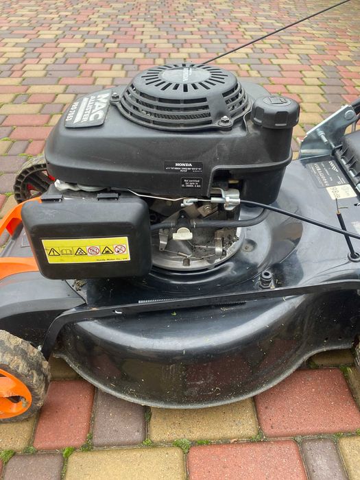 газонокосилка бензиновая Honda