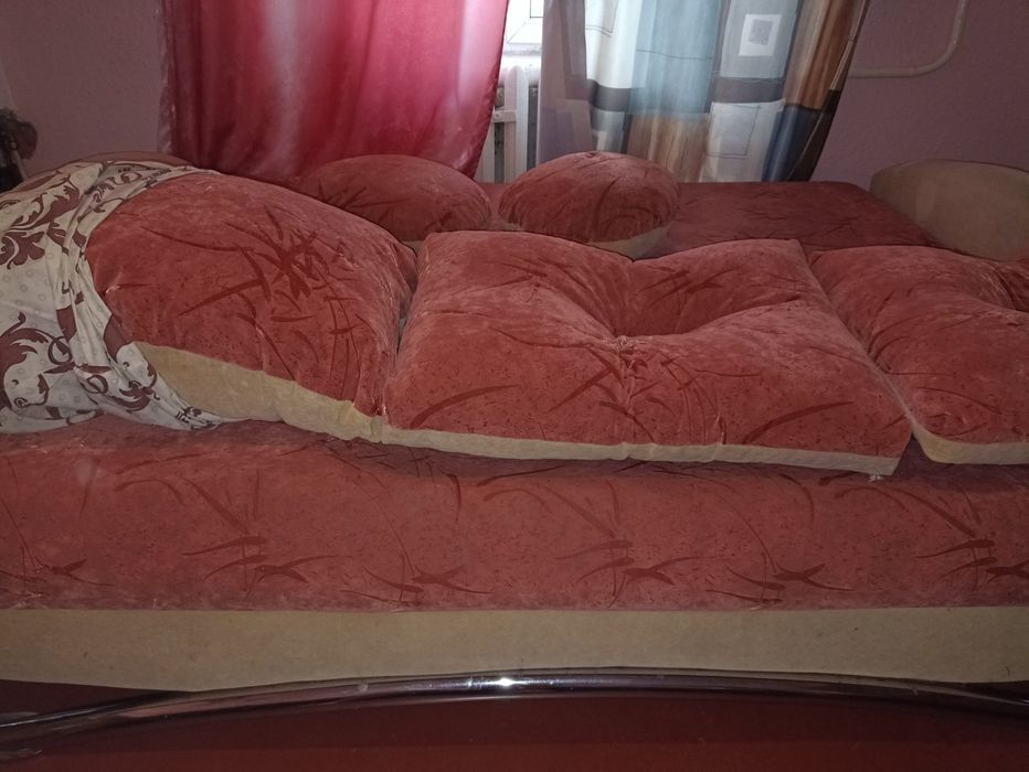 Диван на перетяжку