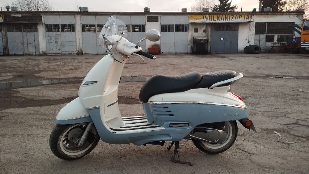 Peugeot Django 50 2T z 2017r retro Vespa