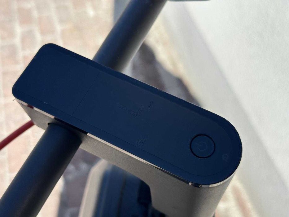 Hulajnoga XIAOMI ELECTRIC SCOOTER 5 ładowarka