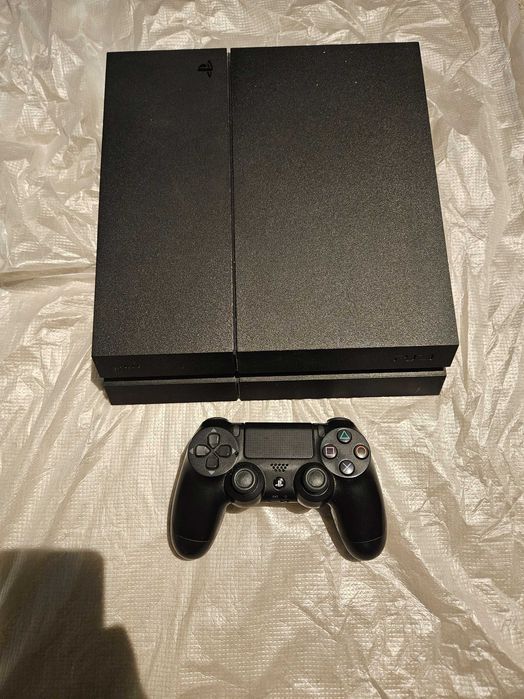 Playstation em boa estado e 1 comando