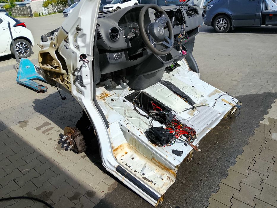 Ćwiartka przód Mercedes Sprinter 907
