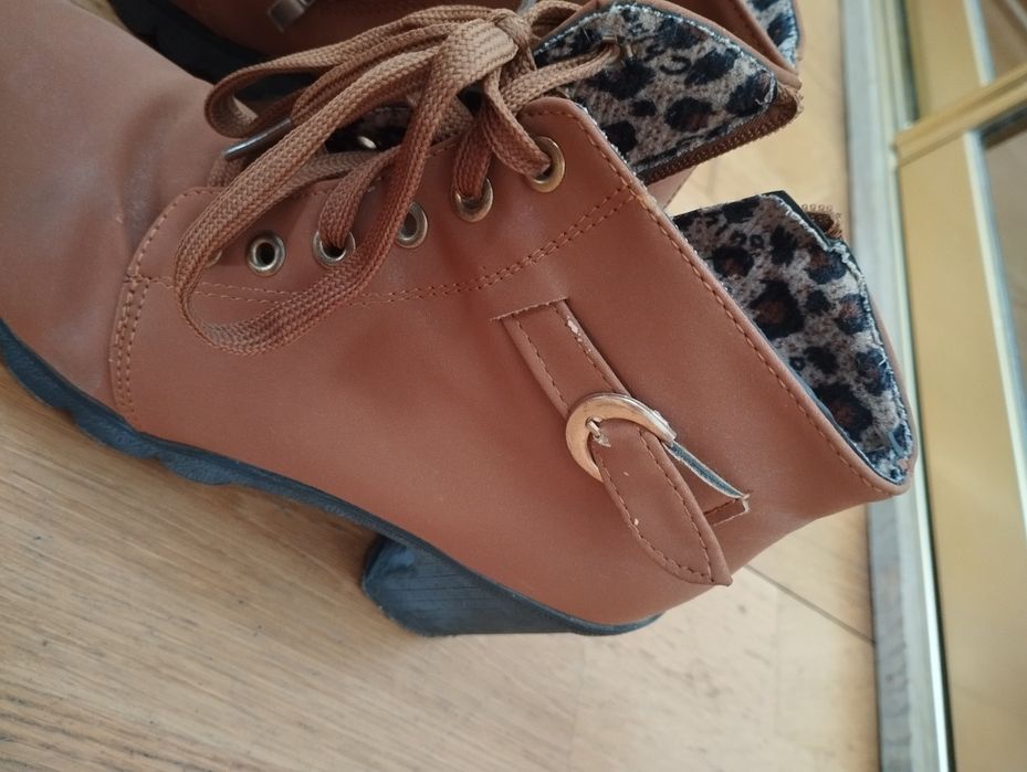 Botins castanhos 38