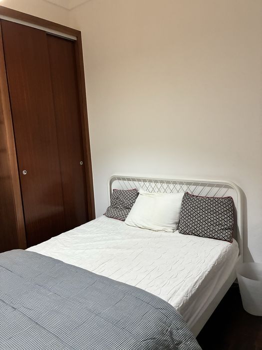 Arrendo quarto mobilado  Porto Cedofeita