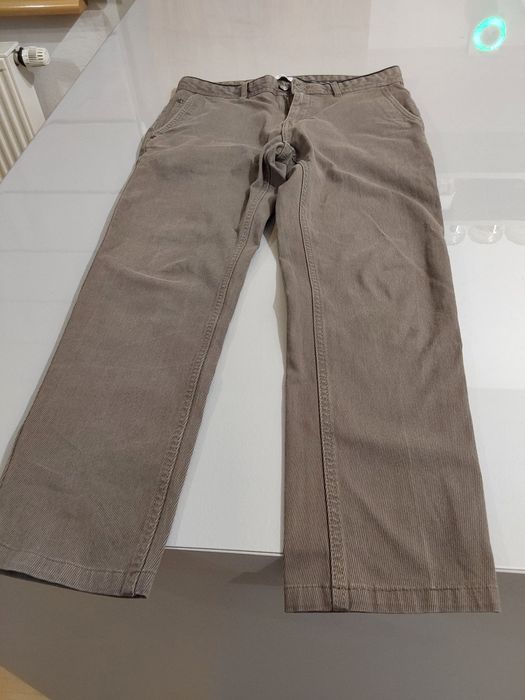 Spodnie męskie RESERVED rozmiar 29 w bardzo dobrym stanie