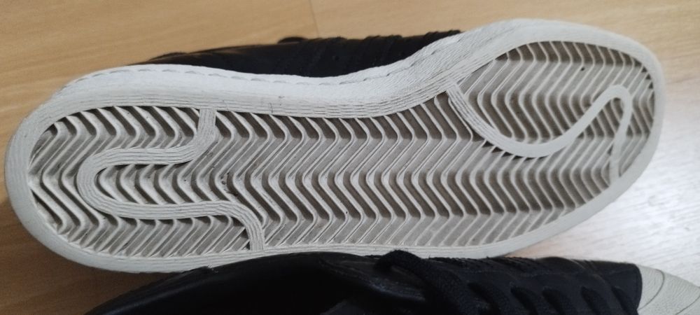 Sapatilhas adidas superstar pretas