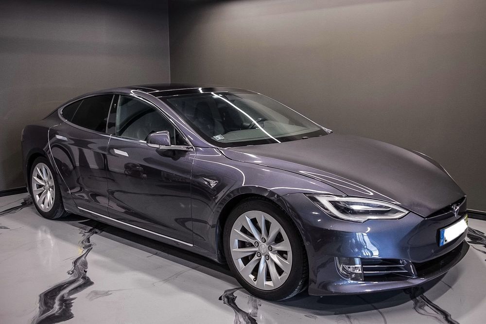 Tesla Model S Long Range AWD