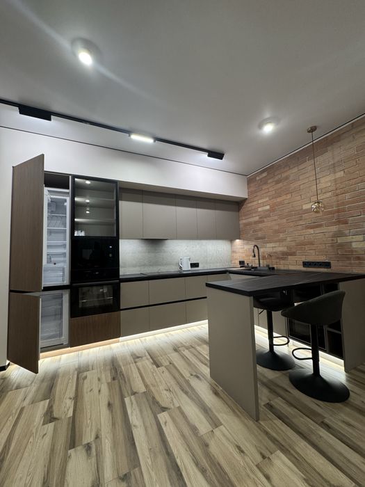 Оренда квартири на Перемозі-6 в новобудові