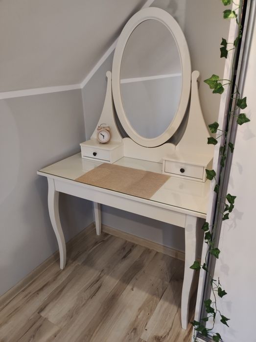 Toaletka IKEA HEMNES biała z lustrem