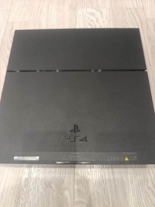 Konsola PS4 PlayStation 4 FAT 1 TB