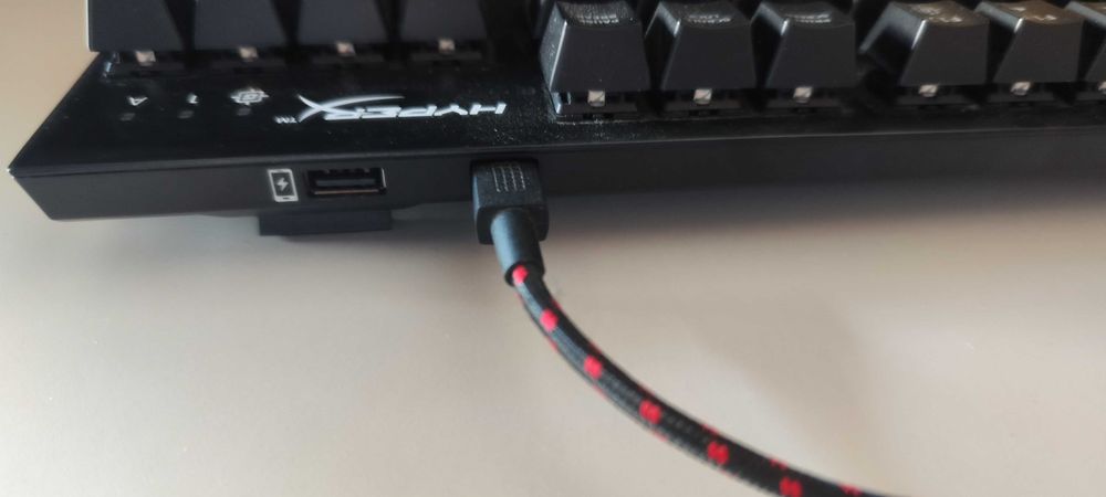 HYPERX - Teclado Mecânico Alloy FPS MX-Blue US