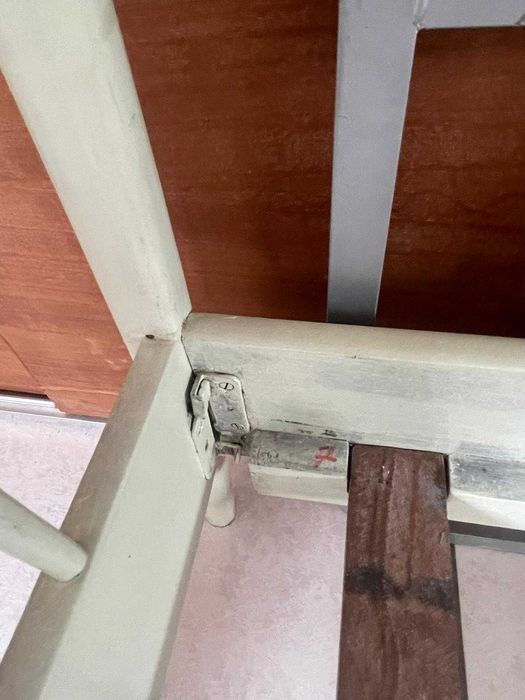 Cama de solteiro mais estrado