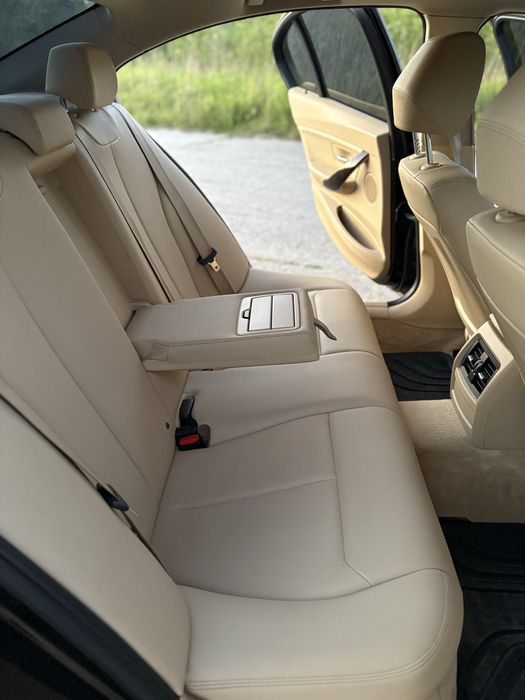 Продається BMW F30 2013 року 2.0 бензин