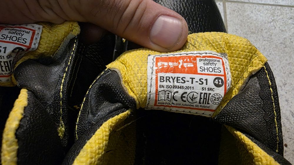 Buty ochronne Brytes - T-S1 r. 41 z metalowym czubem