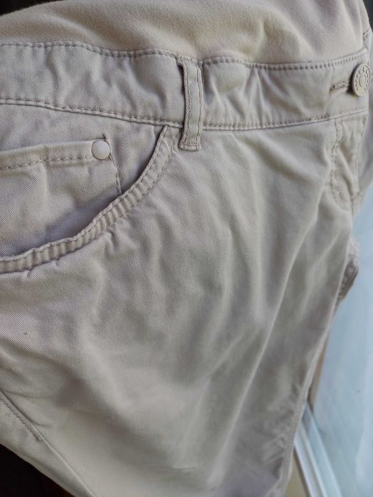 44 H&M MAMA 7/8 ciążowe spodnie beżowe proste nogawki slim