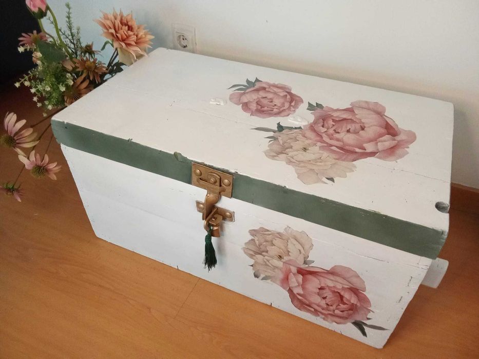 Arca / Baú antiga renovada