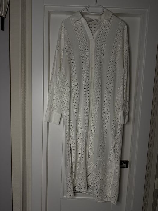Zara біла сукня в прошву , розмір s