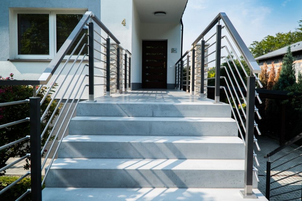 Balustrada balkonowa barierka nowoczesna montaż balkon poręcz taras