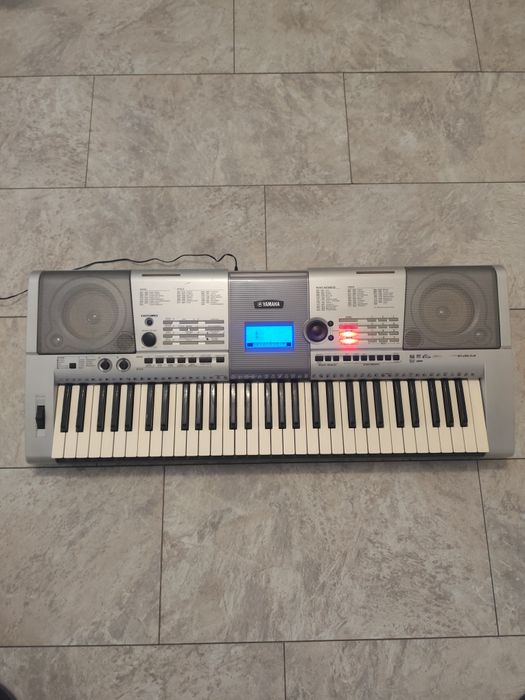 Keyboard Yamaha PSR E403