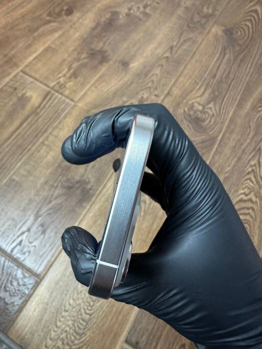 iPhone 15 Pro 128 GB в хорошому стані