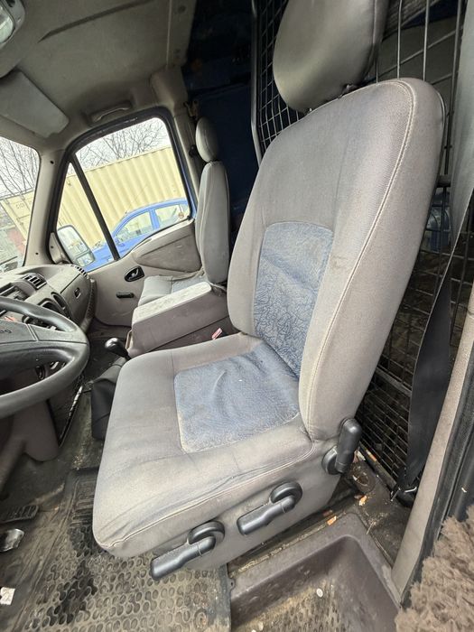Fotel Renault Master II siedzenie kierowcy Interstar Movano podstawa