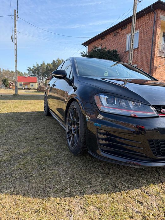 Volkswagen Golf VII GTI Performance 230 KM