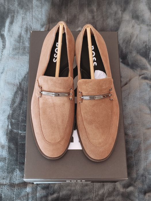 Sapatos BOSS 40.5 Novos