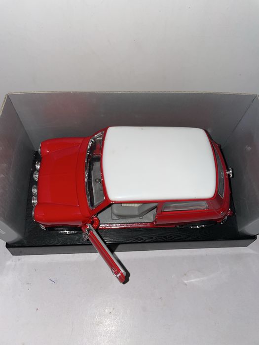Mini Cooper escala 1:16