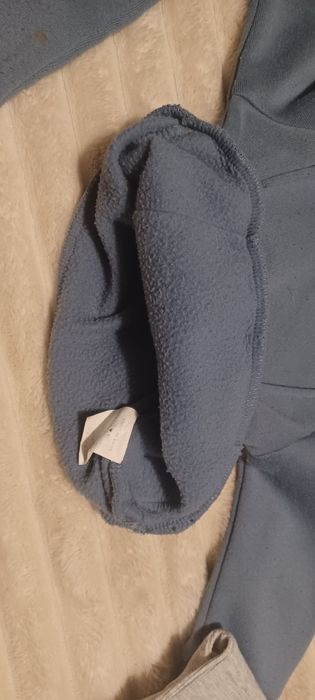 Komplet/zestaw niemowlęcy rozmiar 74 dres plus bluzka.