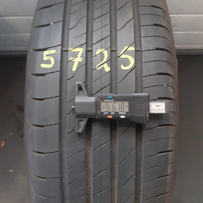 Opona Goodyear EfficentGrip 2 215/60 R17 96H Nr.5725